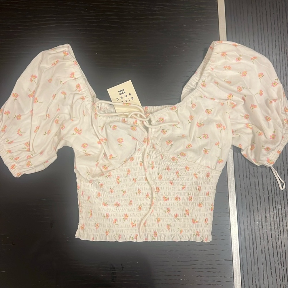 Billabong floral puffy sleeve tight waisted top